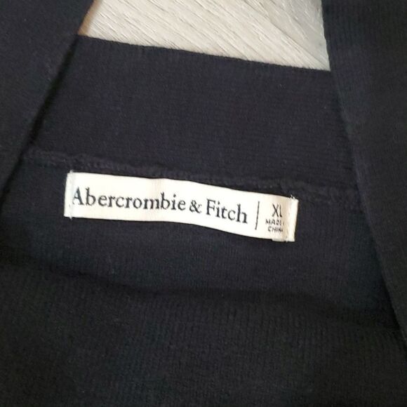 ✨️NWT Abercrombie Women’s black Knit bodysuit, Size Xl - Picture 3 of 6